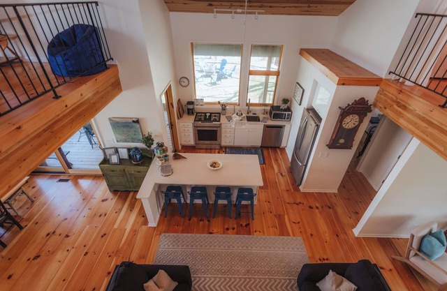 Spacious Home, 350 FT From Stop 42 Beach!