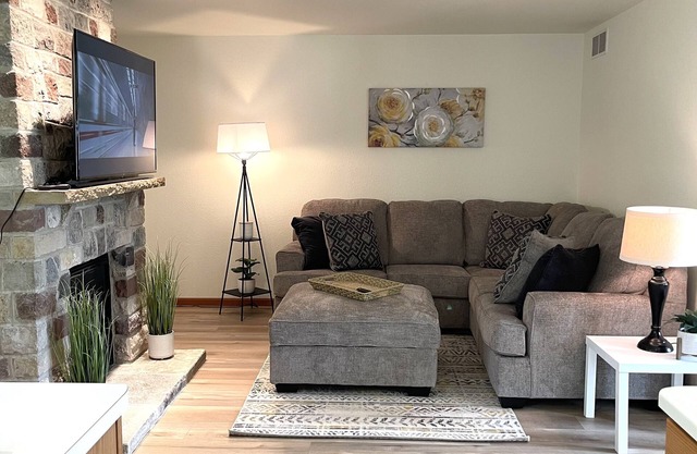 Spacious home: Lake Winnebago, fishing, kayaking