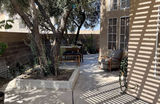 Spacious Home minutes from the Las Vegas Strip and McCarran Airport