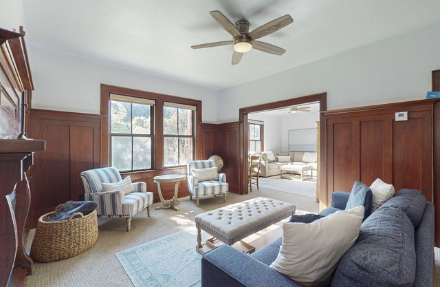 Spacious home on Big River with river views, Hot tub, 2 kitchens, streaming