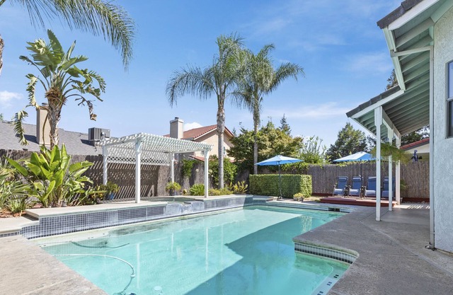 Spacious Home w/Pool Near Campus