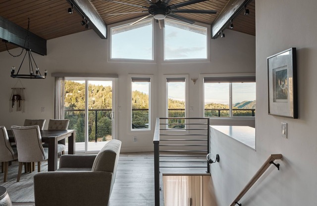 Spacious home with modern finishes, beautiful views, 2 decks & fireplace