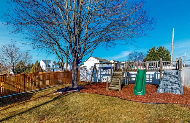 Spacious Home with Private Hot Tub & Ping-Pong