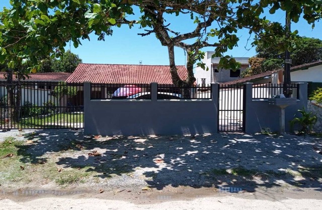 Spacious house 3 minutes from the beach