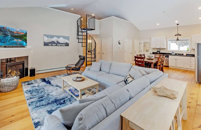 Spacious House in the White Mountains!
