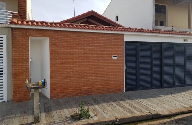 Spacious house in top neighborhood 8 min (600m) from the beach
