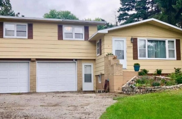 Spacious house with large yard in great location close to boat ramps.