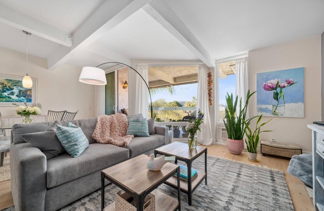 Spacious LaCosta condo - 3 miles from the beach!