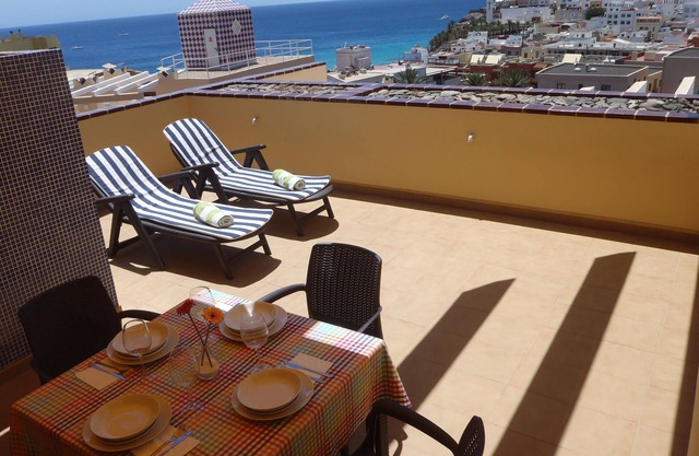 Spacious, large terrace, sunny, WiFi, from the sea, 250 m. from the beach