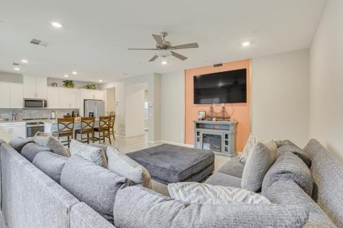 Spacious Las Vegas Home with Patio, 17 Mi to Strip!