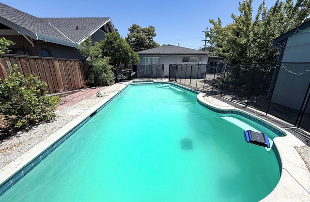Spacious Los Gatos 4BR Retreat w/Pool Near Silicon Valley
