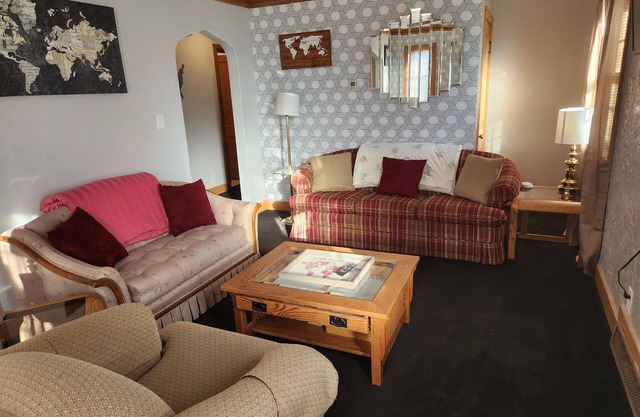 Spacious luminescence apartment with Patio. Pet-Friendly