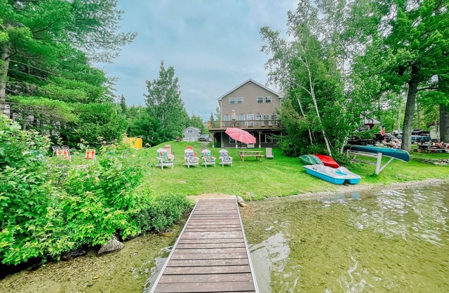 Spacious Modern Home On Pristine Beech Hill Pond!