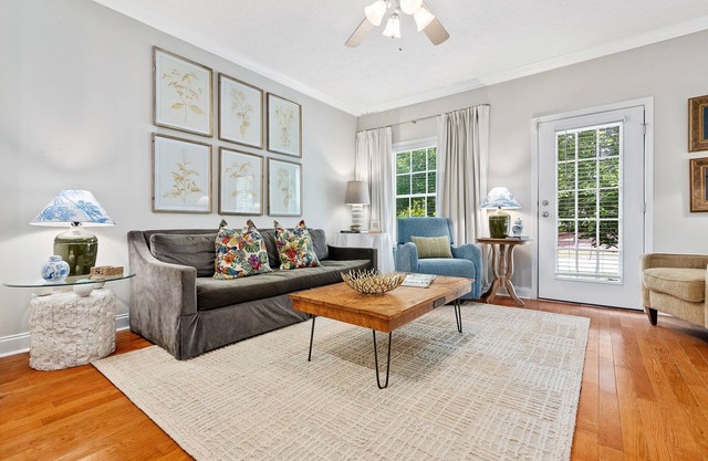 Spacious Newly Furnished Townhome