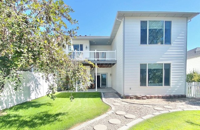 Spacious, open home near hospital and university