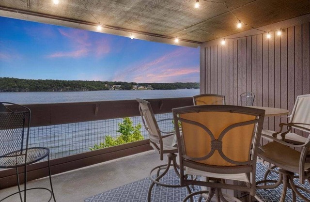 Spacious Pet-Friendly Lakeview Condo w/Boat Slip & Pools