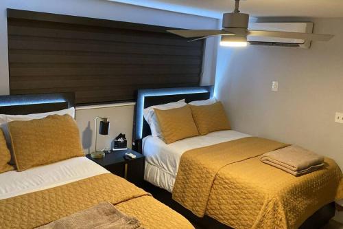 Spacious Private Room Close to Miami Attractions