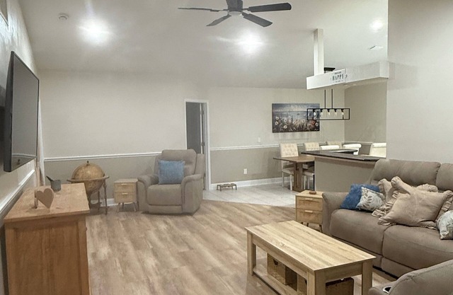 Spacious, quiet and convenient home. A perfect fit for anyone.