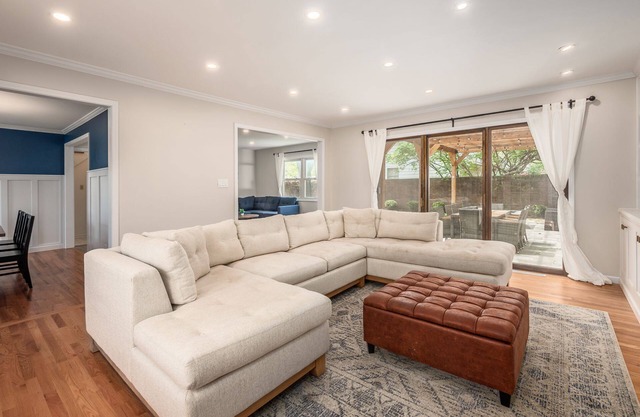 Spacious Retreat with Outdoor Patio - Columbus