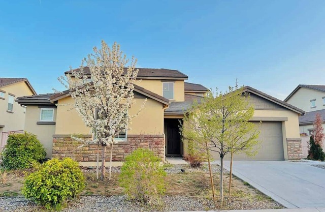 Spacious Sun-Drenched Retreat/Sleeps 16