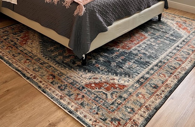 Spacious Themed house, near Disney w/pool, game room, king bed@EV charge