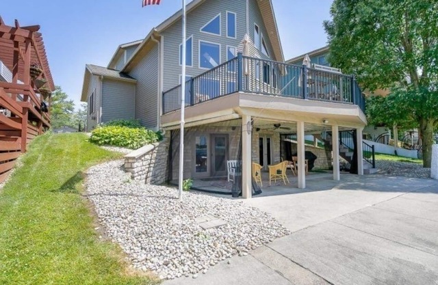 Spacious Three level lakefront Home