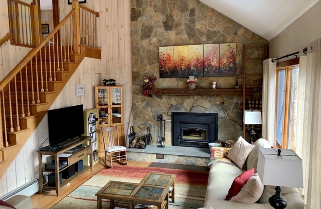 Spacious Three-level Home , Well-Furnished, Fun Playroom, Minutes to Mt. Snow