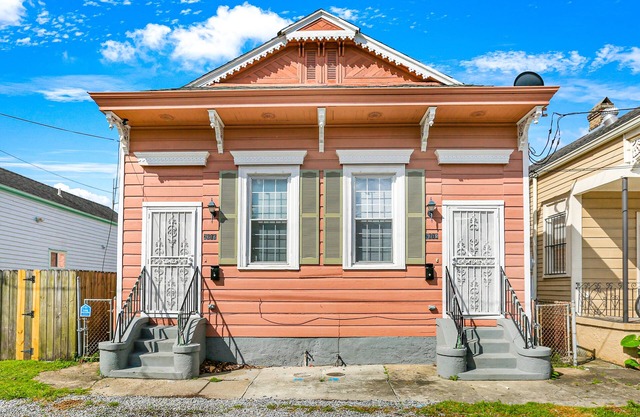 Spacious, Vibrant Home Near French Quarter Perfect for NOLA Getaway!