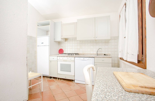 Spacious Villa Altea with Sea View, Garden & Terrace; Parking Available, Pets Allowed