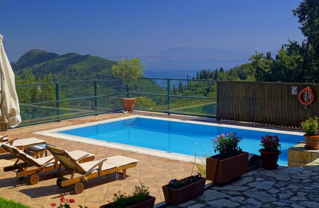 Spacious Villa With Wonderful Views In Peaceful Location