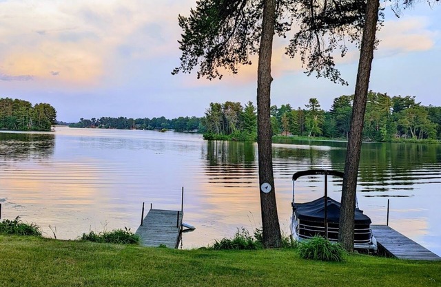 Spacious Waterfront with large deck, 2 Docks and Bar/game room