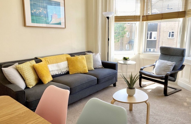 Spacious, Welcoming 3 Bedroom Coastal Retreat