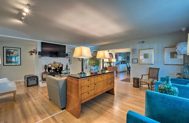 Spacious Wine Country Home 1 Mi to Downtown Lodi!