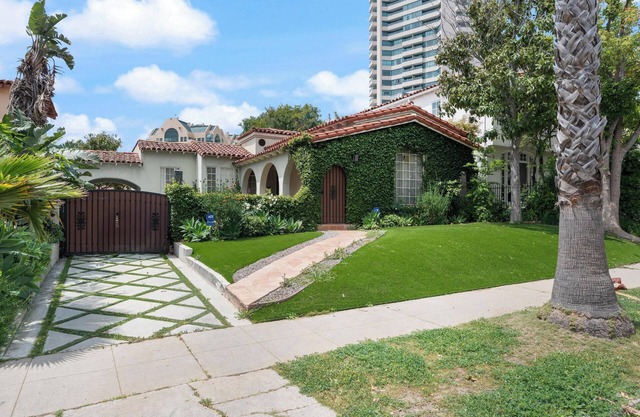 Spanish Villa Style With Luxury Furniture & Yard!