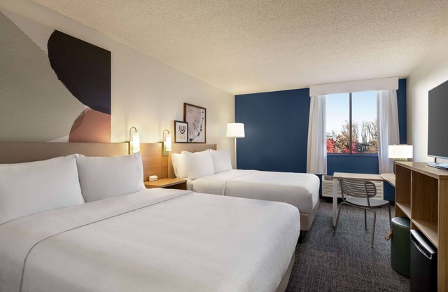 Spark by Hilton Germantown Washington DC North