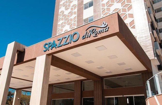 SPAZZIO diRoma Hotel com piscina 24 e acesso todos os dias no diRoma Acqua Park , Splash e Slide