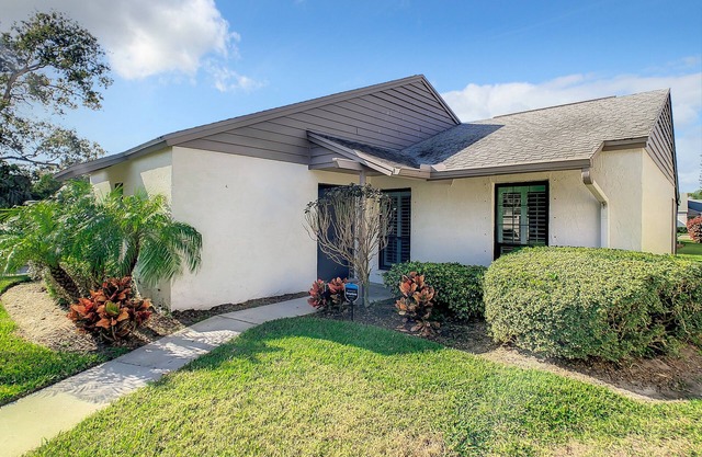 Spectacular 2Bd/2Bth Villa Nestled Between Sunset Beach & Howard Park Beach