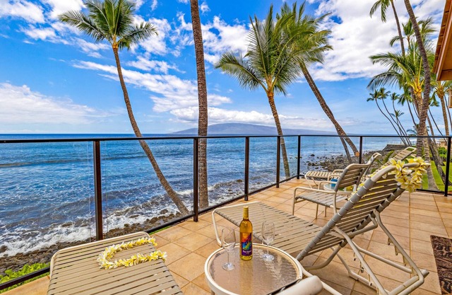 Spectacular Maui Family vacation home - 4 bedroom + den, 4 bath, AC, pool.