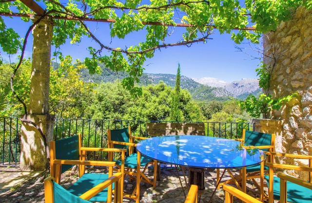 Spectacular mediterranean villa with private pool, A /C and WIFI