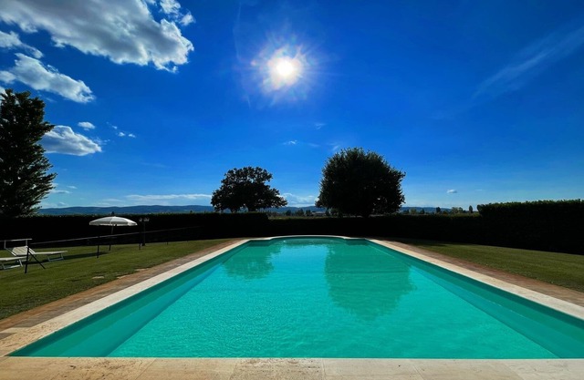 SPELLO centre/6 kms-detached villa+pool+grounds+meditation zone+childrens park