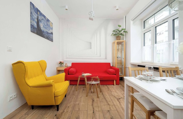 Spiżowa 18 | Wrocław | Colorful Apartment | Near Centre
