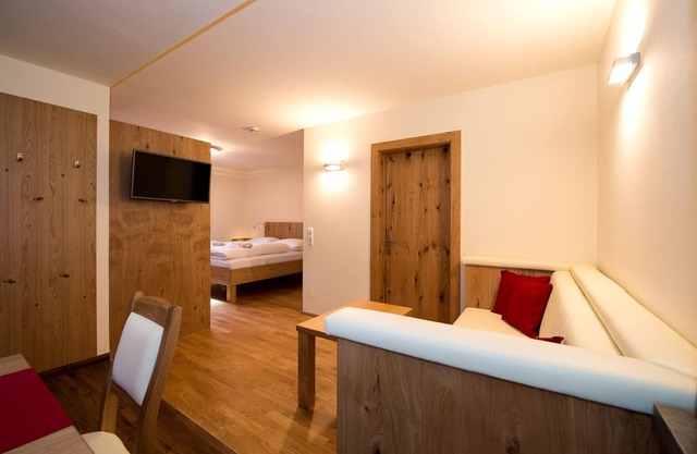 Sports and active vacation in Burgl's apartment house Nassfeld in Carinthia