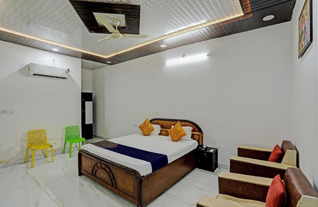 SPOT ON Royal Palm Room & Restaurant