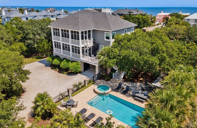Sprawling Home Close to the Beach
