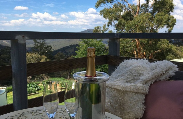 Springmead Rustic Cabin - Relax Revitalised Rejuvenate