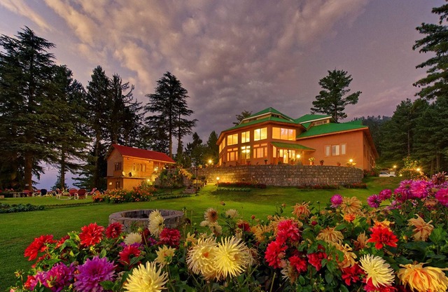 Spruce Resort Shogran