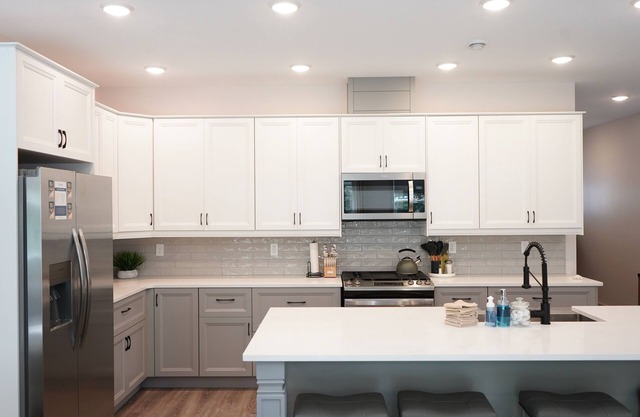 Square 37 | Beautiful Modern Home