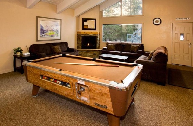 St Anton Wooded View 2-Bedroom Condos with Ski Lockers