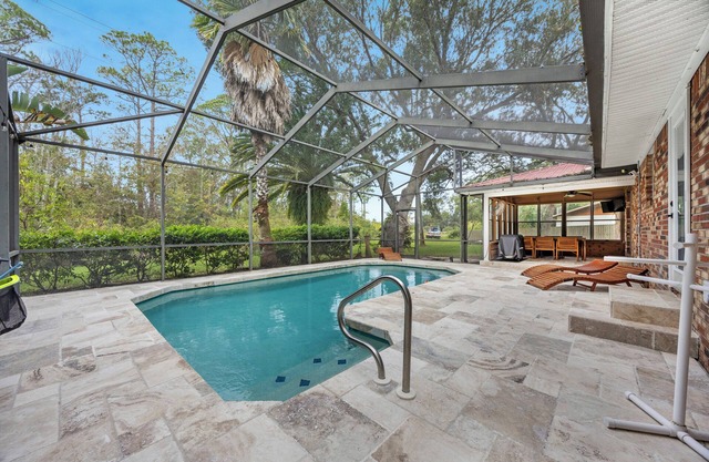 St. Augustine Oasis w/Heated Pool & Wet Bar