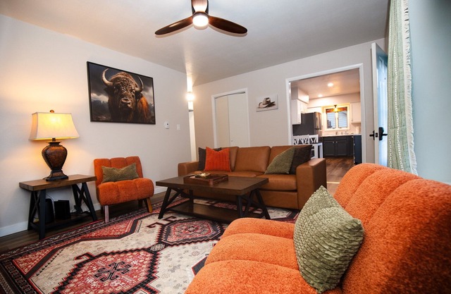 Stampede Place- New listing! Dog friendly home close to grocery stores and library